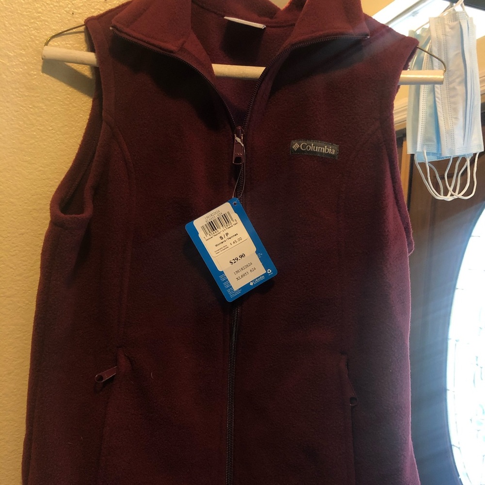 Columbia vest